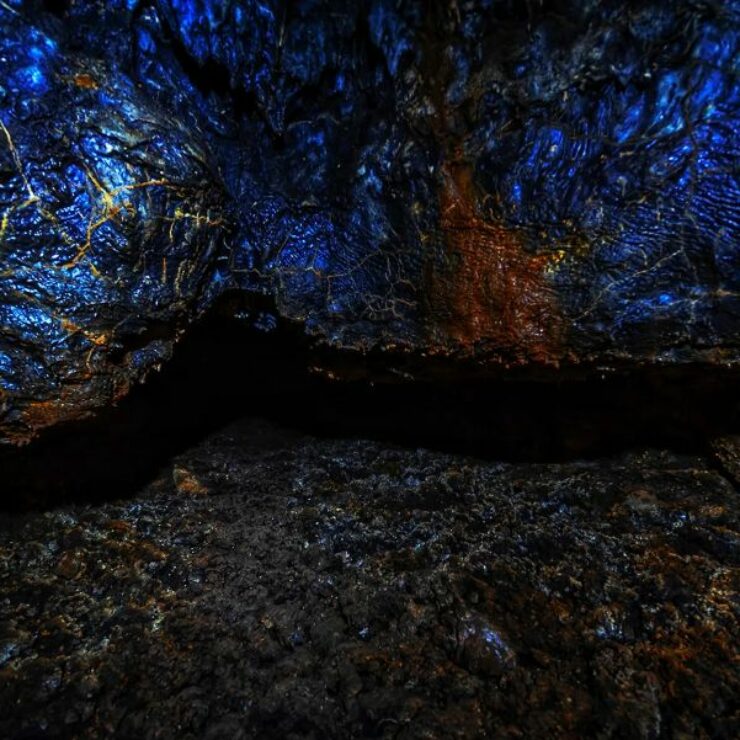 Reflet-bleu-tunnel-du-Bassin-Bleu-by-Bazaltik-Réunion